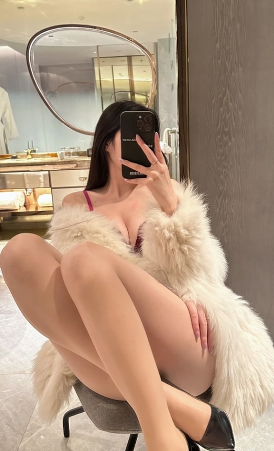 图片[1]-【微密圈】陈佩奇yyyy-跨年福利[66P5V-229MB]-写真栈-xiezz.cc