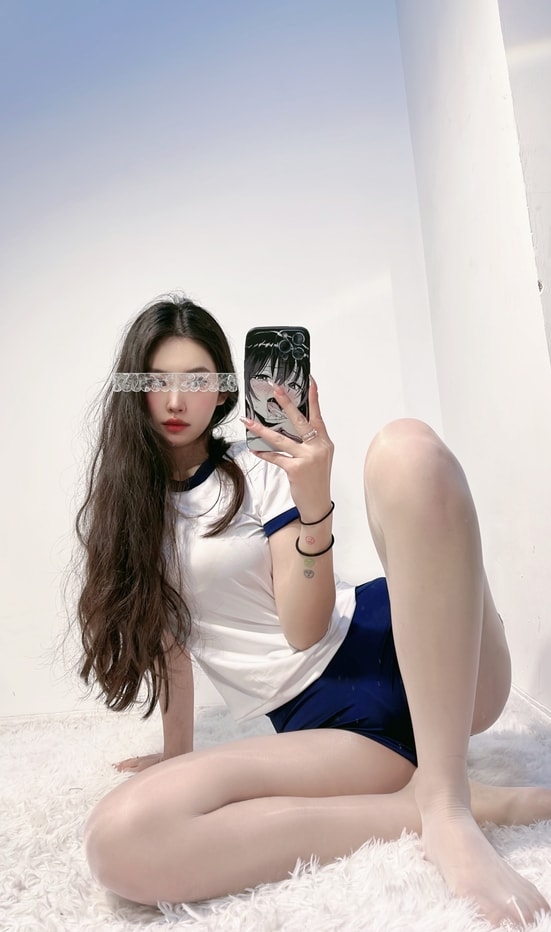 图片[1]-【微密圈】陈佩奇yyyy-红色丘比特 [104P2V-390MB]-写真栈-xiezz.cc