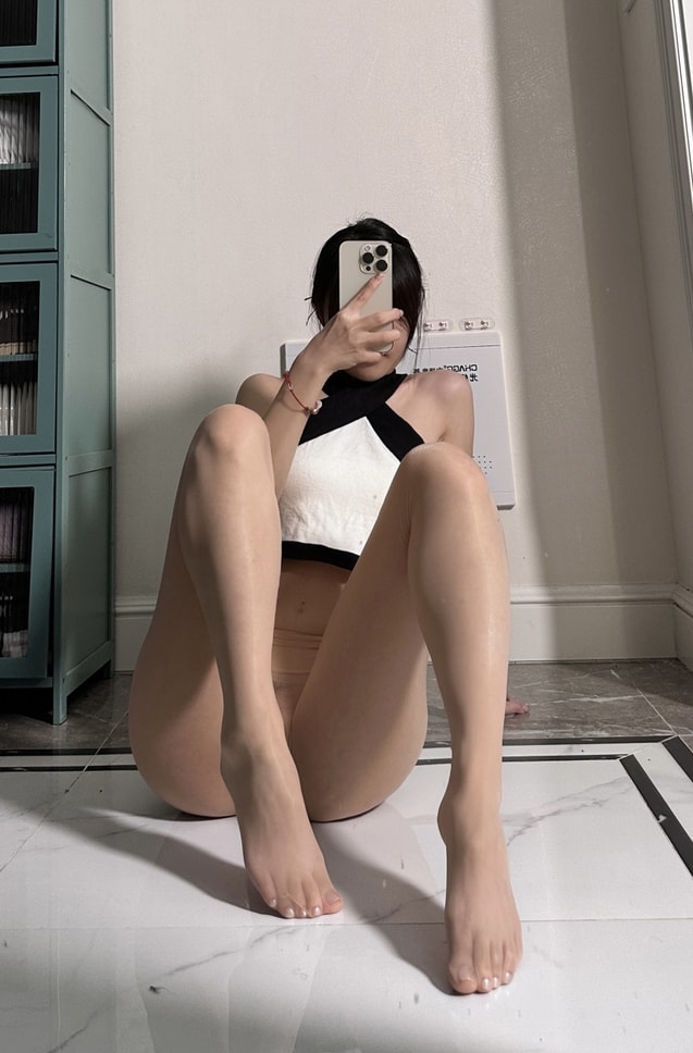 图片[2]-【微密圈】陈妮妮-红色脚掌[51P-143MB]-写真栈-xiezz.cc