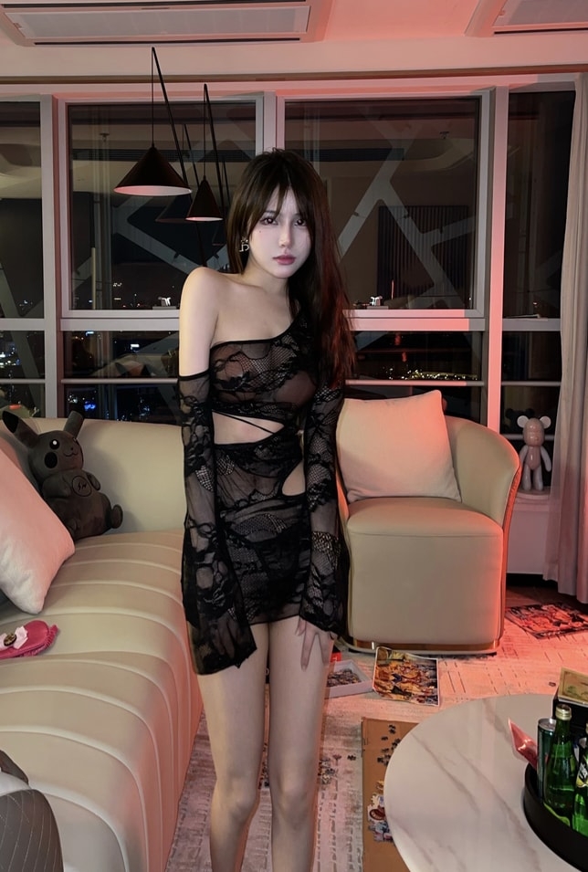 图片[2]-【微密圈】奔跑的晶螺儿-透视蕾丝装 [26P3V-175MB]-写真栈-xiezz.cc