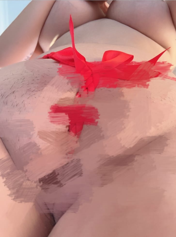 图片[1]-【微-密】120斤的小王同学-红色蝴蝶结[29P1V-673MB]-写真栈-xiezz.cc