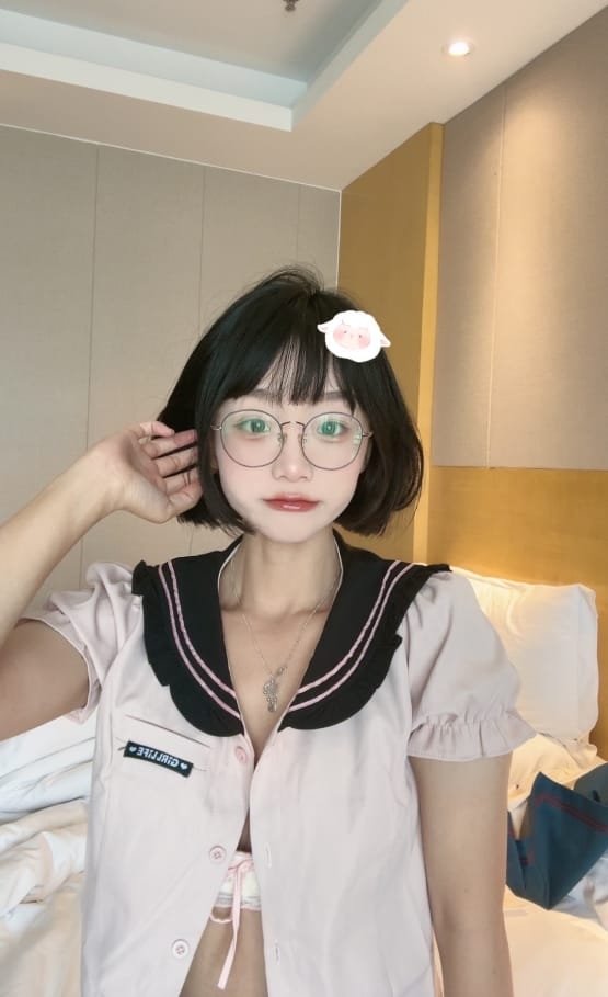 图片[1]-【微-密】胜利的小生活-JK系列 [16P-66M]-写真栈-xiezz.cc