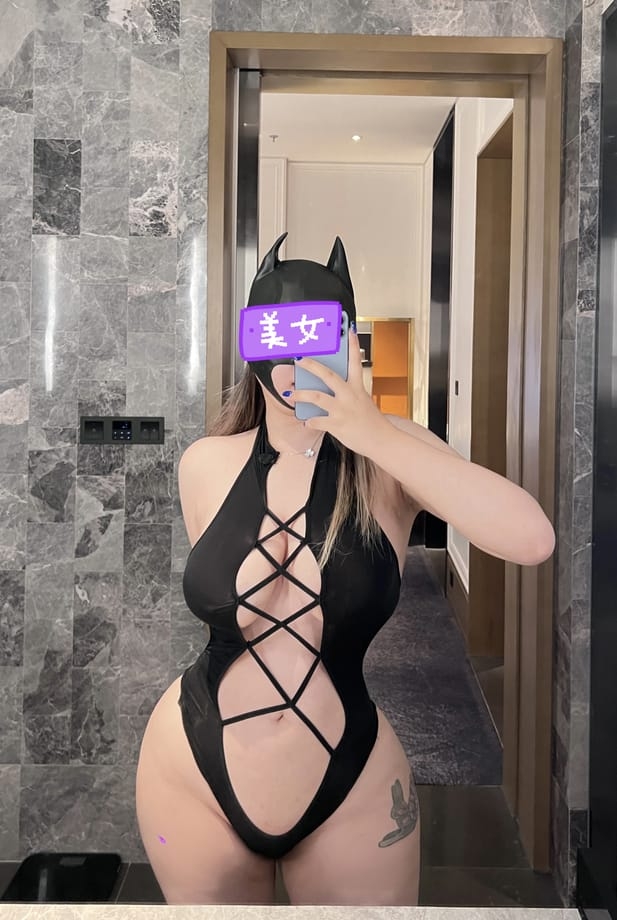 图片[1]-【微密圈】miko多肉大白兔-我带着面具，向你走来 [18P-92M]-写真栈-xiezz.cc