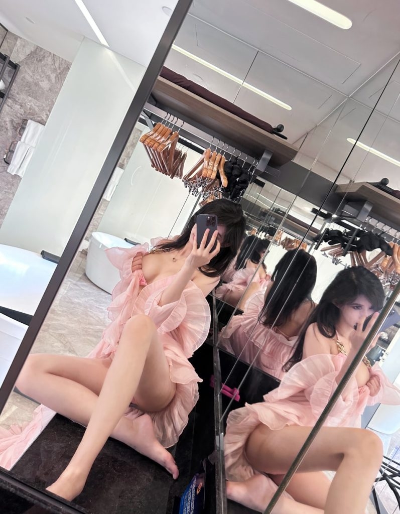 图片[2]-【微-密】葛征GEZHENG-粉色长裙 [27P-160MB]-写真栈-xiezz.cc