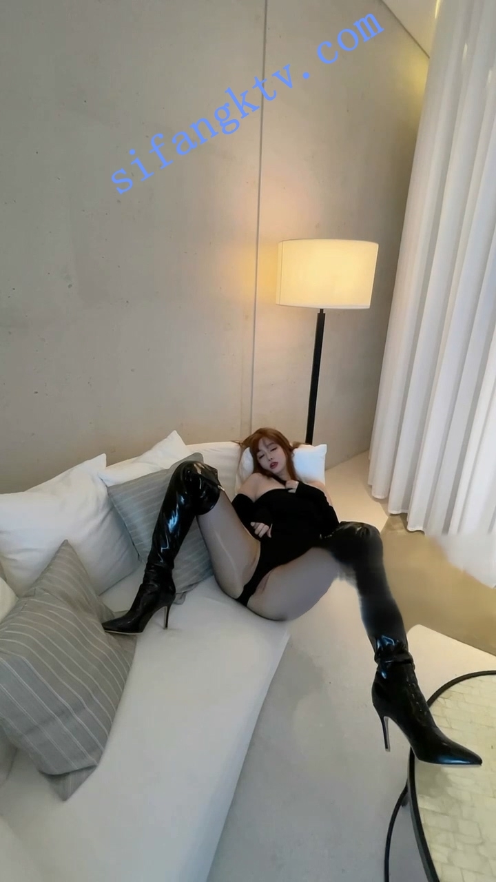 王雨纯 2025高颜值 摄影造型完整合集截图