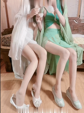 唐安琪+陆萱萱 秀人网 双人轻氧清新风光影氛围感GIF素材