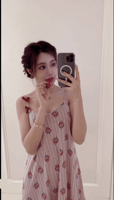 2025定制化创作写真 自然原生氛围感 轻氧自然风 无水印高清动态GIF素材1