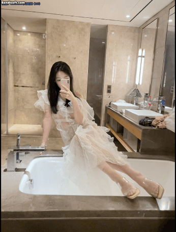 唐安琪 2025秀人网 透明薄纱穿搭 轻氧质感轻奢创作素材1（高清GIF）