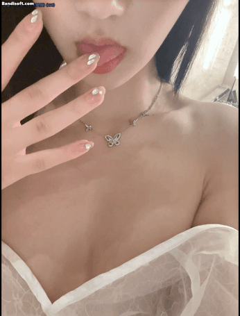 唐安琪 2025秀人网 透明薄纱穿搭 自然原生氛围感创作素材2（高清GIF）